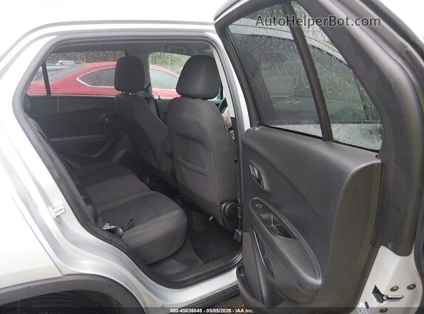 KL7CJNSM6NB549072 2022 CHEVROLET TRAX Silver VIN կոդի պիտակի տեսք