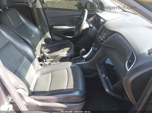 KL7CJPSB0MB342878 2021 CHEVROLET TRAX Teal წინა სალონის ხედი