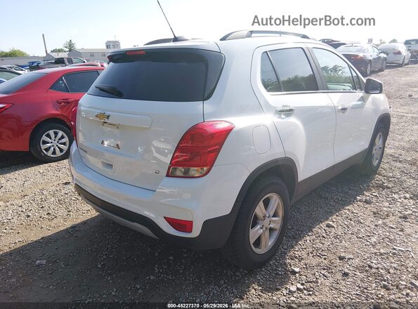 KL7CJPSB2JB671156 2018 CHEVROLET TRAX Белый 