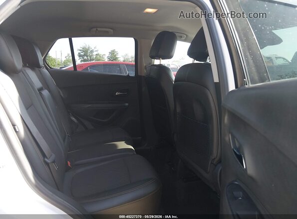 KL7CJPSB2JB671156 2018 CHEVROLET TRAX Белый 