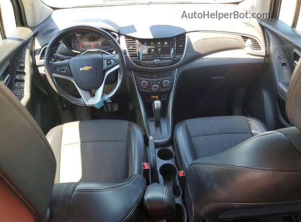 KL7CJPSB3KB839260 2019 CHEVROLET TRAX Silver 