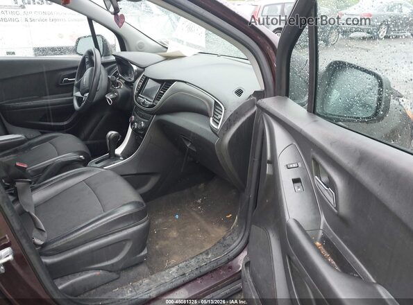 KL7CJPSB7MB324992 2021 CHEVROLET TRAX Purple Vista interior delantera