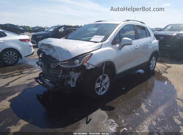 KL7CJPSBXHB224889 2017 CHEVROLET TRAX Silver Vista tres cuartos delantera izquierda