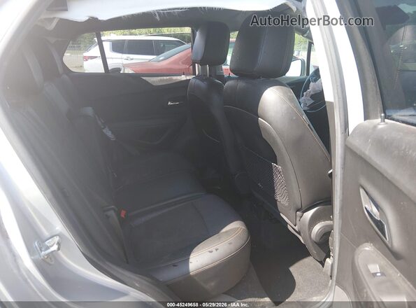 KL7CJPSBXHB224889 2017 CHEVROLET TRAX Silver Vista de la etiqueta del VIN