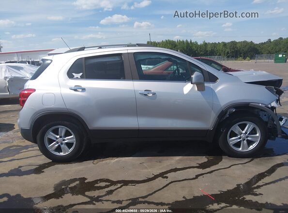 KL7CJPSBXHB224889 2017 CHEVROLET TRAX Silver Vista del cuadro de instrumentos