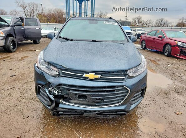 KL7CJPSM0NB523028 2022 CHEVROLET TRAX Серый Вид спереди