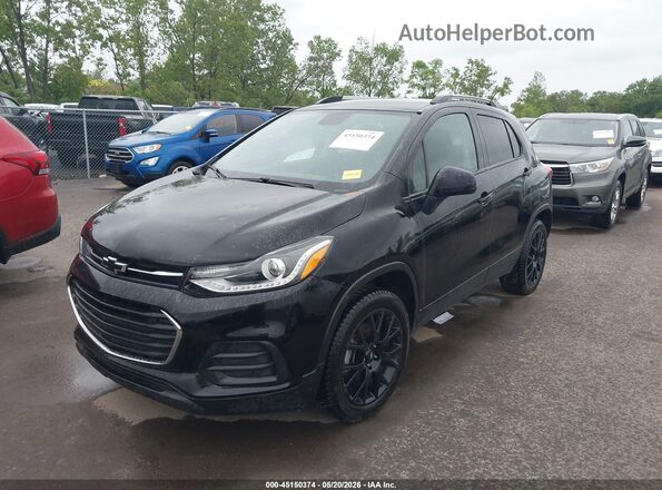 KL7CJPSM1NB534930 2022 CHEVROLET TRAX Black Przód lewy