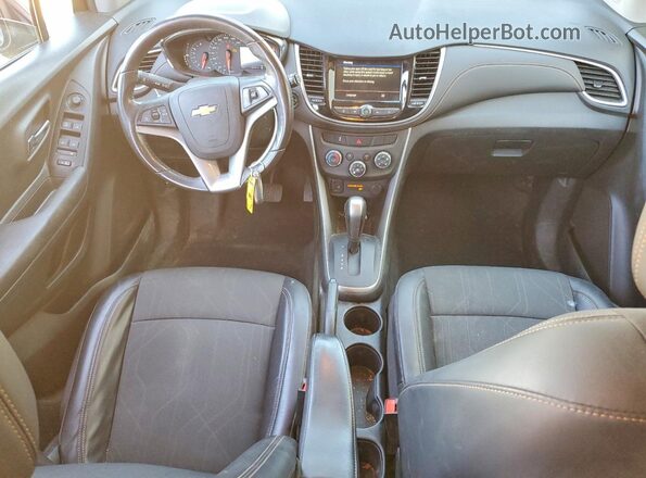 KL7CJPSM3NB569033 2022 CHEVROLET TRAX Black Առջևի վահանակի տեսք