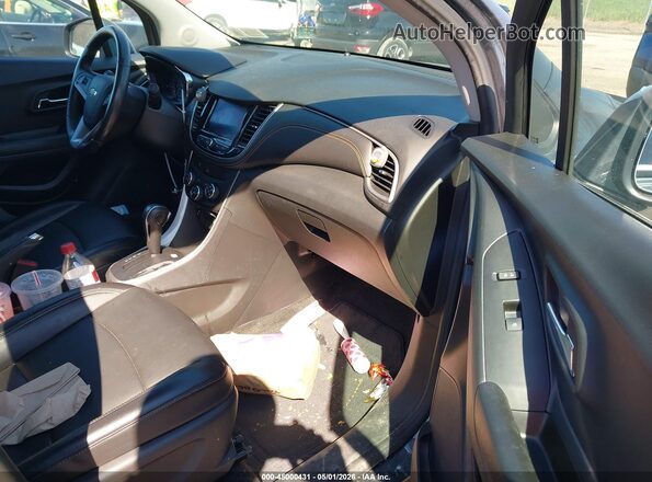 KL7CJPSM6MB377040 2021 CHEVROLET TRAX Blue Սալոնի դիմացի տեսք