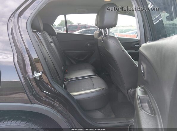 KL7CJPSM7NB562943 2022 CHEVROLET TRAX Burgundy Вид наклейки з VIN-кодом