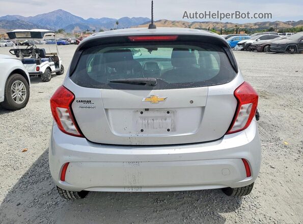 KL8CA6SA7JC461921 2018 CHEVROLET SPARK Silver Vista trasera