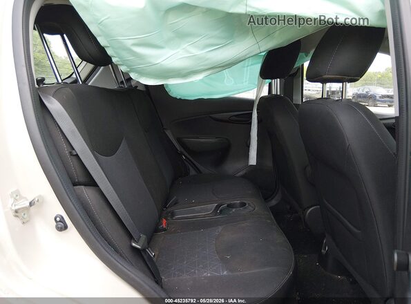 KL8CA6SA9MC736810 2021 CHEVROLET SPARK Beige VIN կոդի պիտակի տեսք