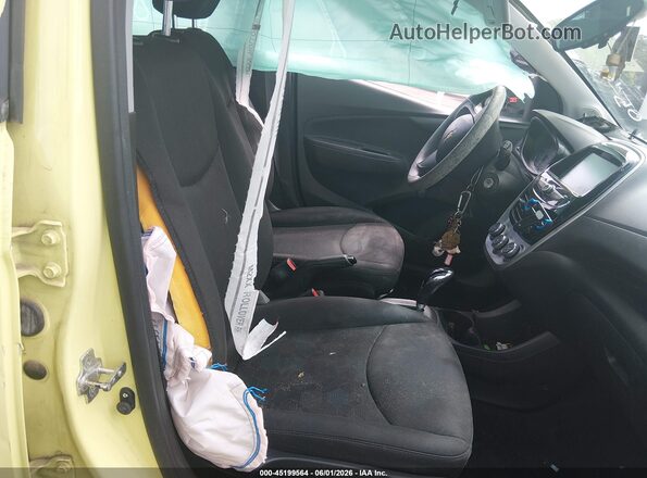KL8CB6SA4HC721604 2017 CHEVROLET SPARK Yellow Front interior view