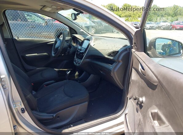 KL8CB6SA7HC744584 2017 CHEVROLET SPARK Silver 