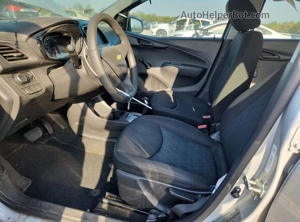 KL8CB6SA7NC010782 2022 CHEVROLET SPARK Серебряный Вид салона спереди
