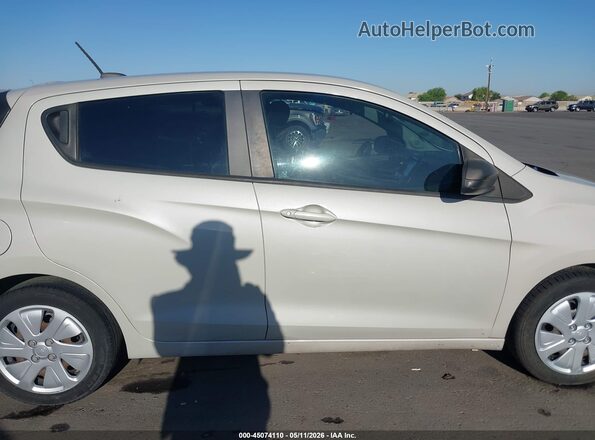 KL8CB6SA9HC767932 2017 CHEVROLET SPARK Silver Вид задньої частини салону