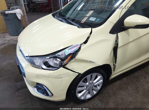 KL8CD6SA1JC422118 2018 CHEVROLET SPARK Yellow Front view
