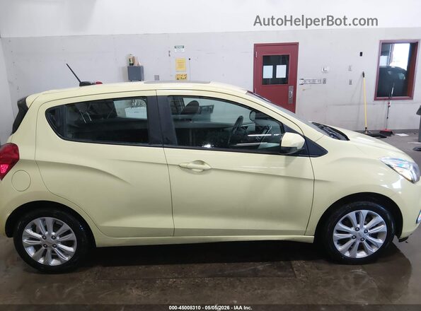KL8CD6SA1JC422118 2018 CHEVROLET SPARK Yellow Rear interior view