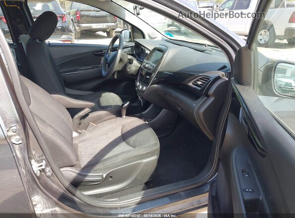 KL8CD6SA7LC421994 2020 CHEVROLET SPARK Gray Вид салону спереду