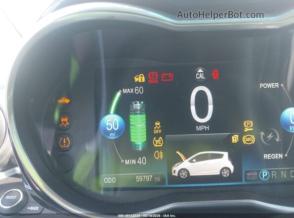 KL8CL6S05GC570193 2016 CHEVROLET SPARK White Widok wnętrza 360 stopni