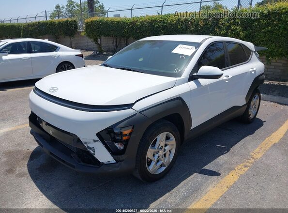 KM8HA3AB0SU268443 2025 HYUNDAI KONA White Przód lewy