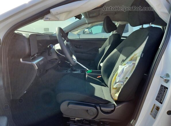 KM8HA3AB0TU362338 2026 HYUNDAI KONA Белый Вид салона спереди