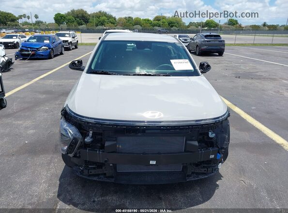 KM8HA3AB2SU323832 2025 HYUNDAI KONA Gray Rear interior view