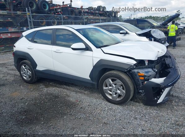 KM8HA3AB9SU220181 2025 HYUNDAI KONA White Vista interior trasera