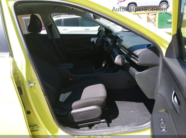 KM8HACAB7RU108635 2024 HYUNDAI KONA Зеленый Вид салона спереди