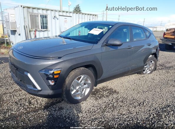 KM8HACAB8SU236226 2025 HYUNDAI KONA Gray Առջևի ձախ երեք քառորդ տեսարան