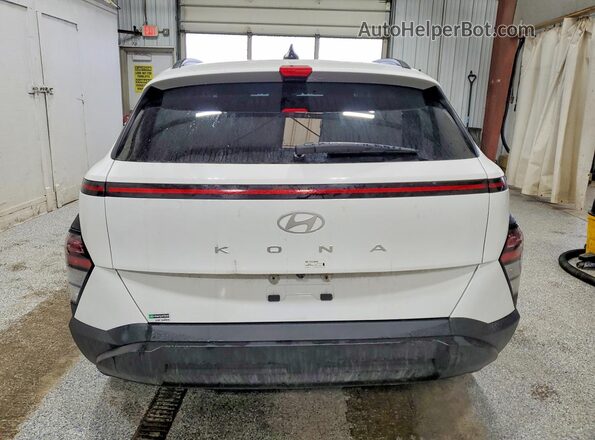 KM8HB3AB4SU203382 2025 HYUNDAI KONA Белый Вид сзади