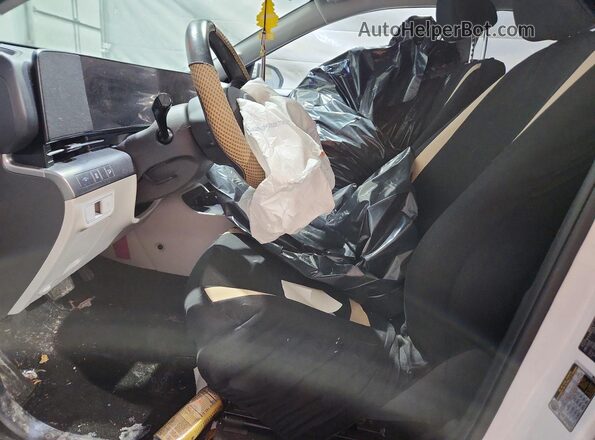 KM8HBCAB0RU117657 2024 HYUNDAI KONA White Սալոնի դիմացի տեսք