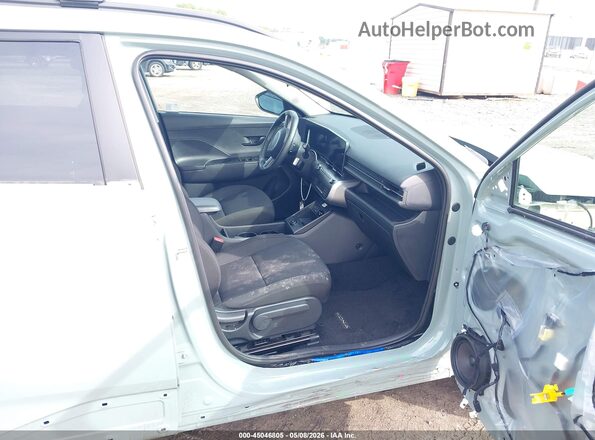 KM8HC3AB3SU288017 2025 HYUNDAI KONA Light Blue წინა სალონის ხედი
