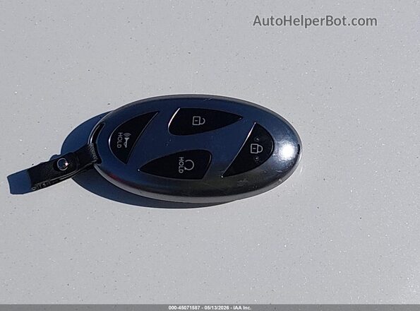 KM8HCCAB7SU228192 2025 HYUNDAI KONA Gray Vista del salpicadero