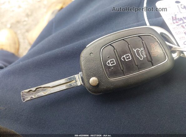 KM8J2CA49KU889454 2019 HYUNDAI TUCSON Белый Вид панели приборов