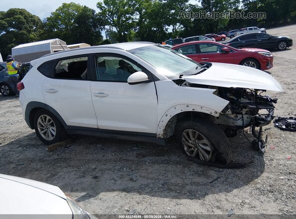 KM8J33A40GU059546 2016 HYUNDAI TUCSON White 360 interior view