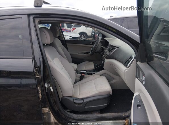 KM8J33A40HU348993 2017 HYUNDAI TUCSON Black Widok wnętrza z przodu