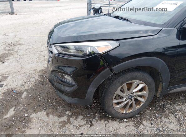 KM8J33A40HU348993 2017 HYUNDAI TUCSON Black Widok z przodu