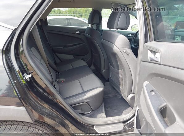 KM8J33A41HU409705 2017 HYUNDAI TUCSON Black 