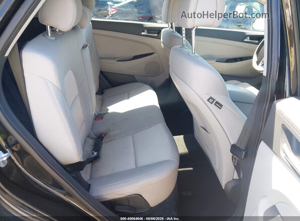KM8J33A47JU714941 2018 HYUNDAI TUCSON Black 