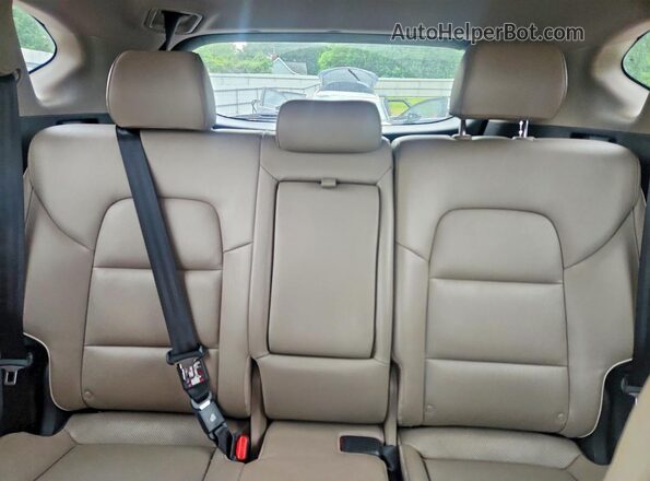 KM8J33AL6KU970805 2019 HYUNDAI TUCSON Red Rear seats view