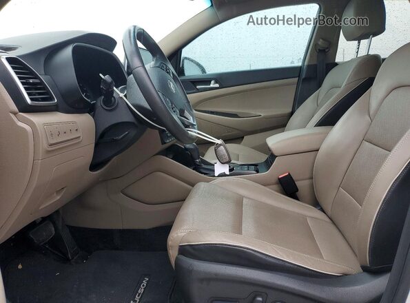KM8J33ALXMU354608 2021 HYUNDAI TUCSON White Vista interior delantera