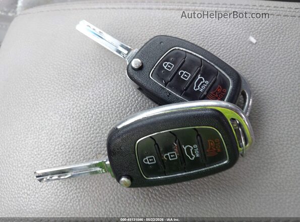 KM8J3CA40GU156875 2016 HYUNDAI TUCSON Черный Вид панели приборов