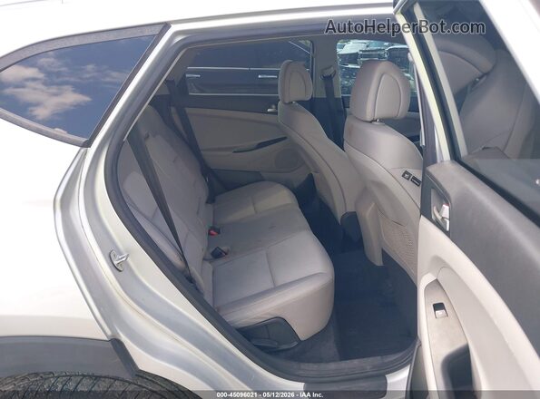 KM8J3CA44JU778662 2018 HYUNDAI TUCSON Серебряный Вид наклейки с VIN-кодом