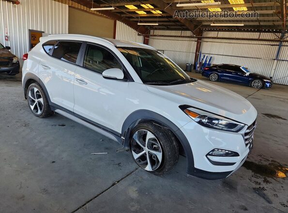 KM8J3CAL4JU802952 2018 HYUNDAI TUCSON White 