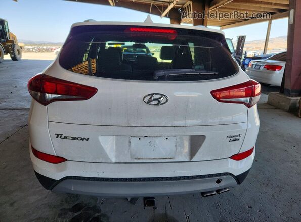 KM8J3CAL4JU802952 2018 HYUNDAI TUCSON White 