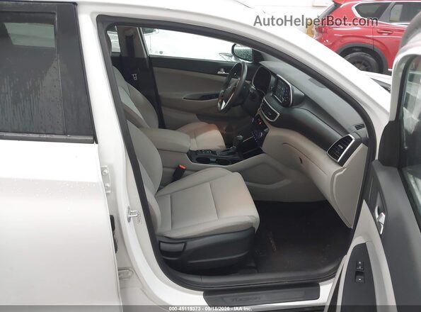 KM8J3CAL9MU286026 2021 HYUNDAI TUCSON Белый Вид салона спереди