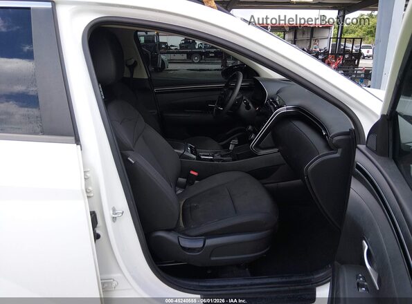 KM8JB3AEXNU041743 2022 HYUNDAI TUCSON White Front interior view