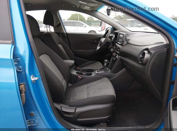 KM8K12AA2LU484108 2020 HYUNDAI KONA Blue Widok wnętrza z przodu