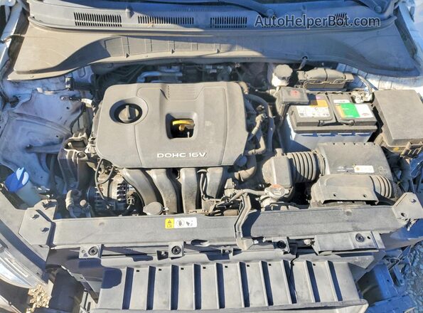 KM8K1CAA3LU483040 2020 HYUNDAI KONA Белый Вид задней части салона